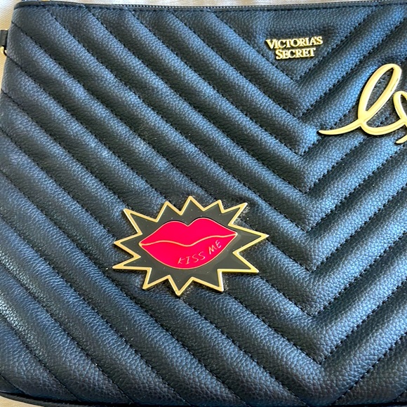 Victoria’s Secret Large Makeup Bag - Picture 3 of 6